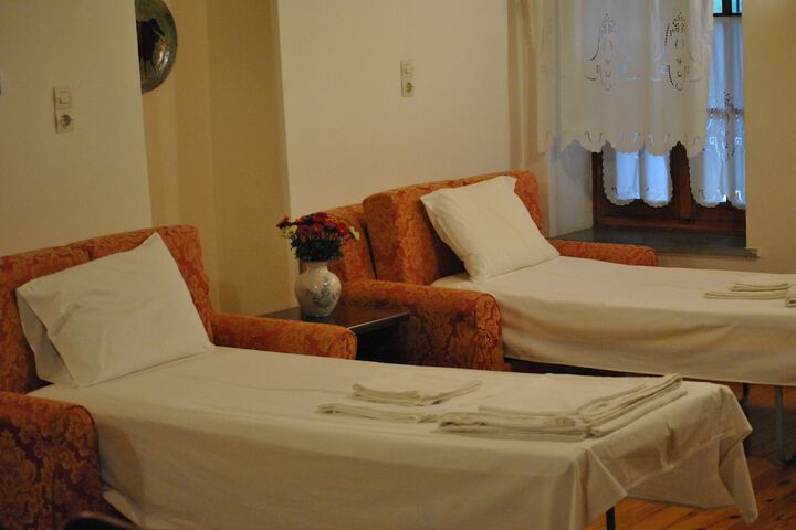 Room 5 of 71