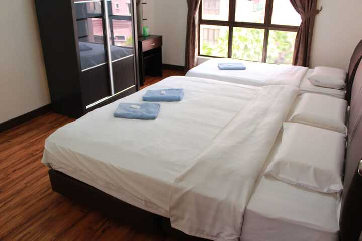 Room 19 of 270