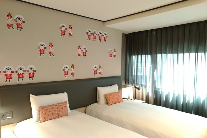Room 33 of 92