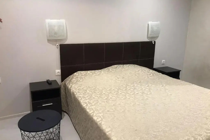 Room 32 of 32