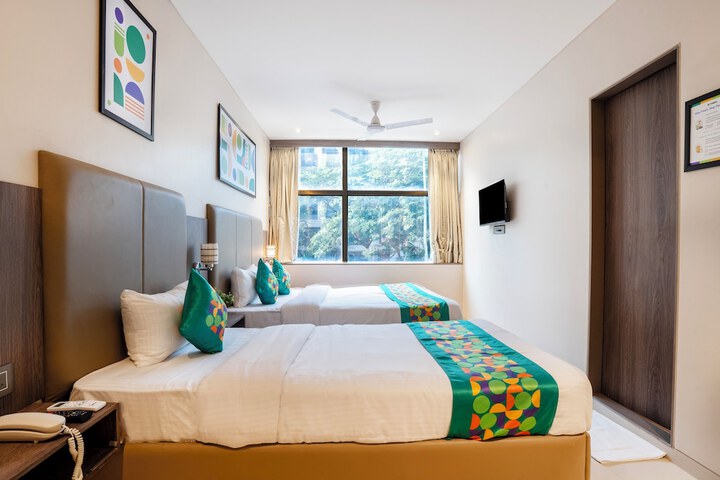 Room 15 of 34