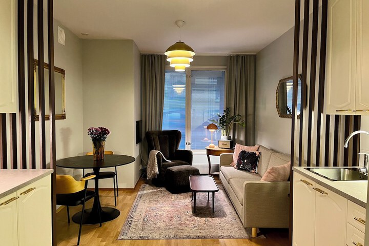 Room 13 of 18