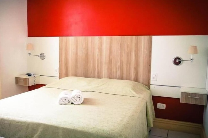 Room 8 of 47