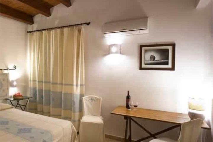 Room 18 of 42