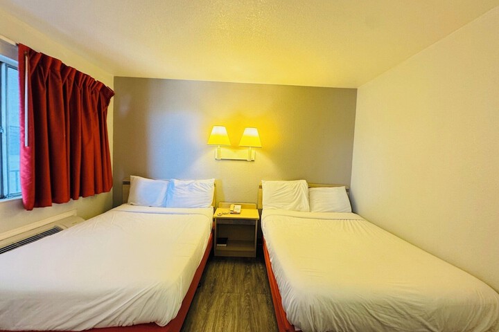 Room 30 of 75