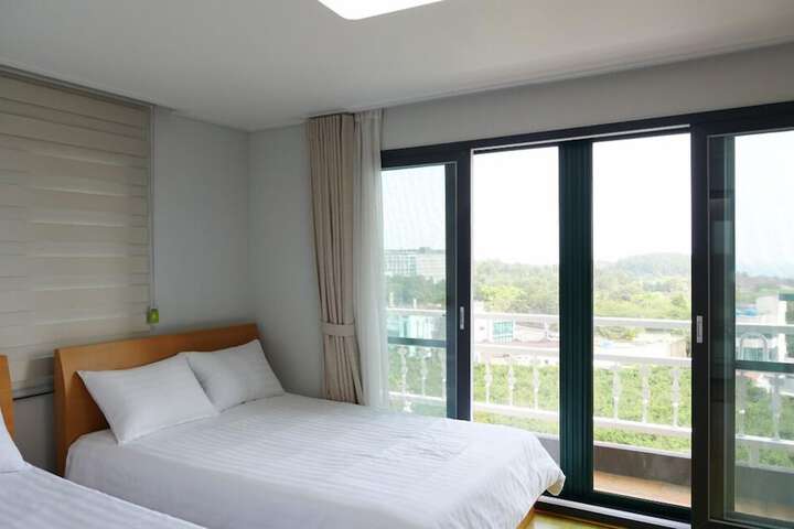 Room 18 of 41