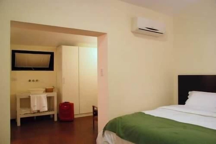 Room 12 of 34