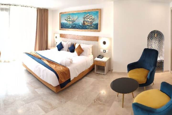 Room 4 of 41