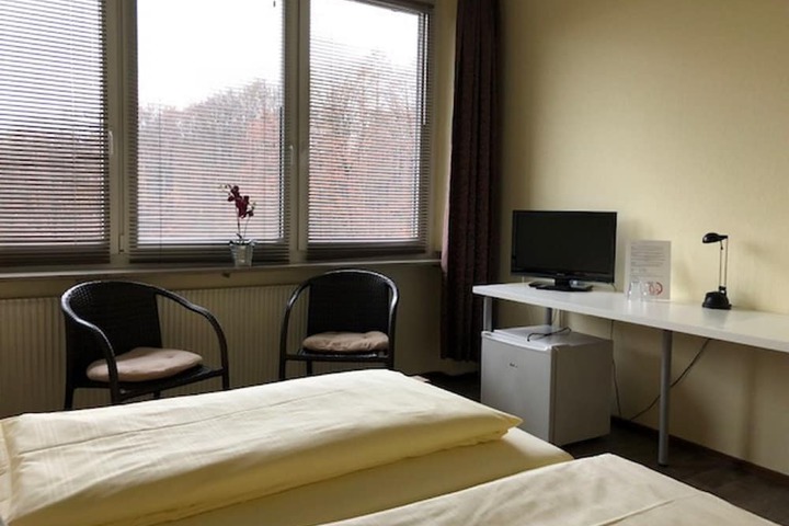 Room 3 of 26