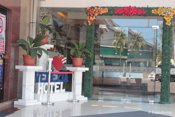 Hotel 77 of 77