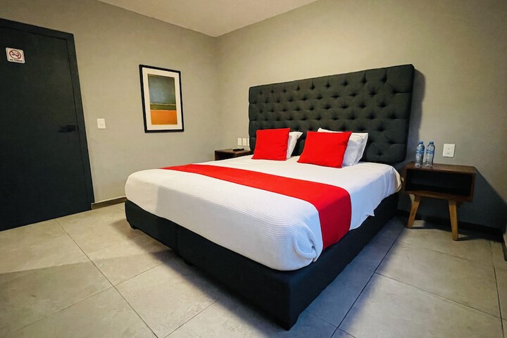 Room 6 of 21