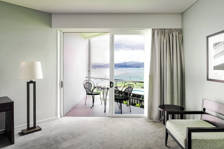 Room 42 of 117