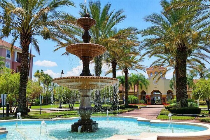 Hotel Exterior 125 of 131