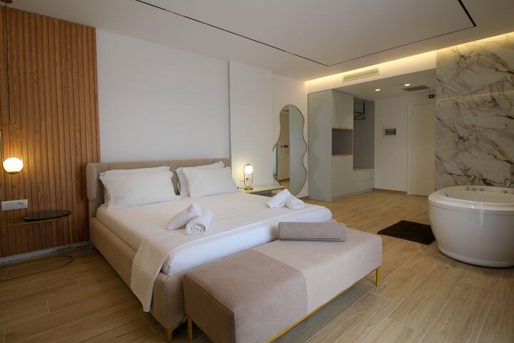 Room 18 of 44