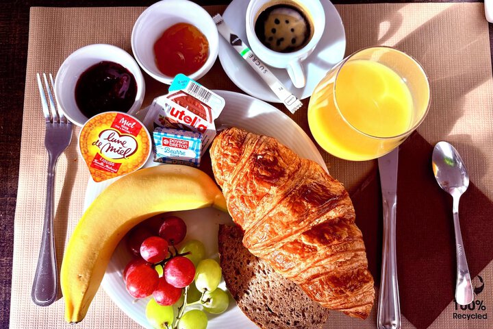 Breakfast/Coffee Service 27 of 30