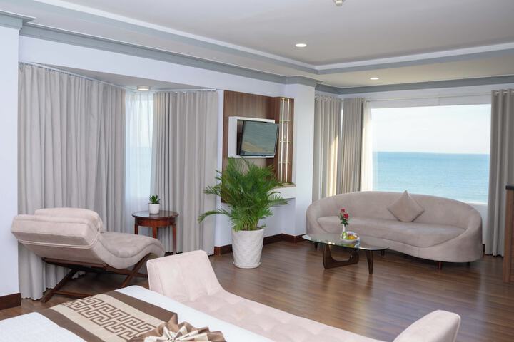 Room 10 of 67