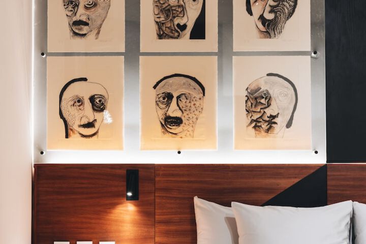 Room 14 of 78