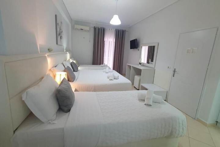 Room 78 of 106