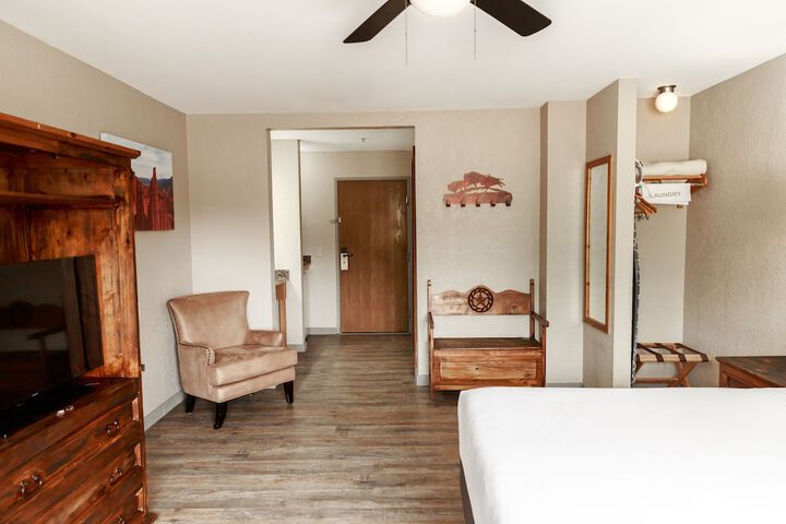 Room 17 of 53