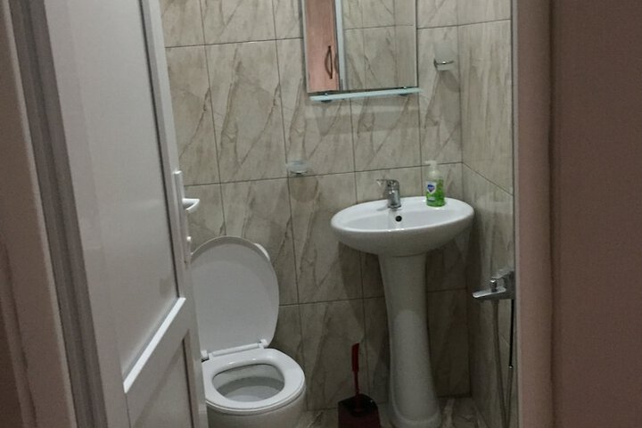 Room 11 of 21