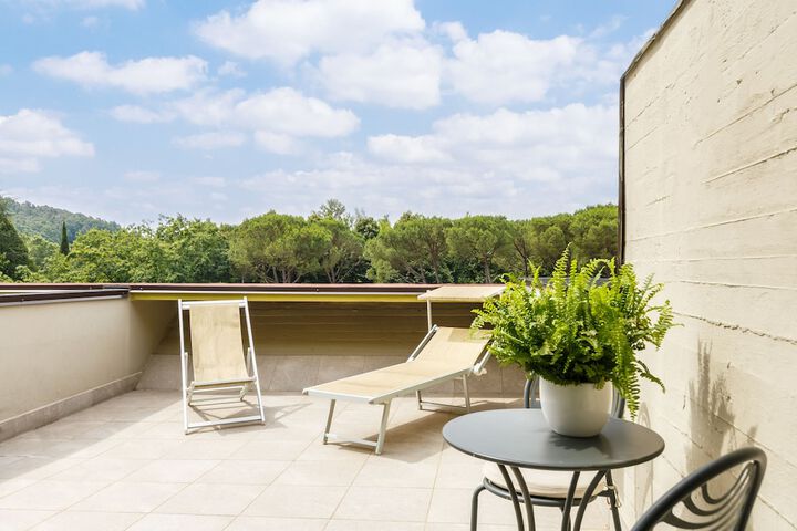 Terrace/Patio 17 of 47