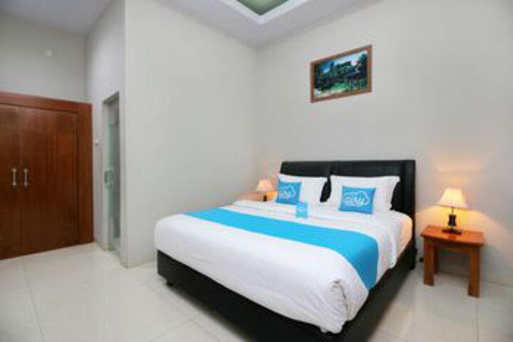 Room 18 of 30