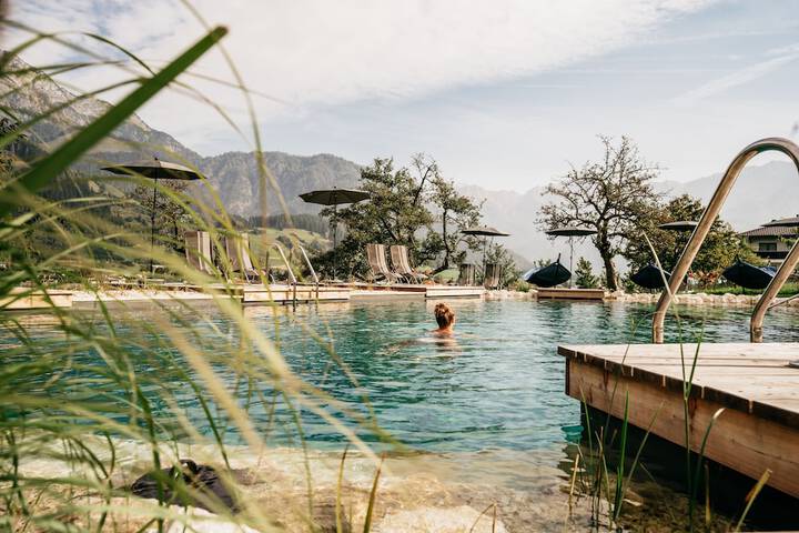 Pool 66 of 113