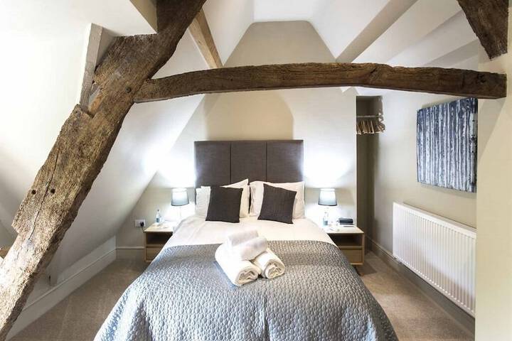 Room 3 of 23