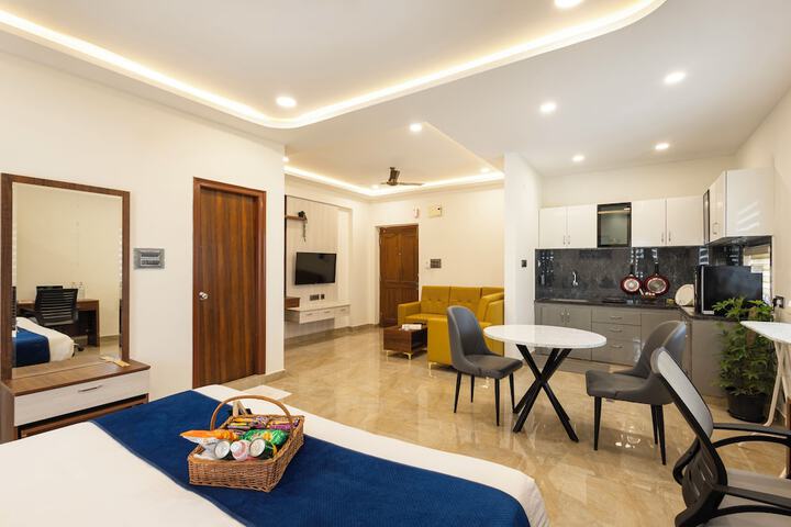 Room 14 of 42