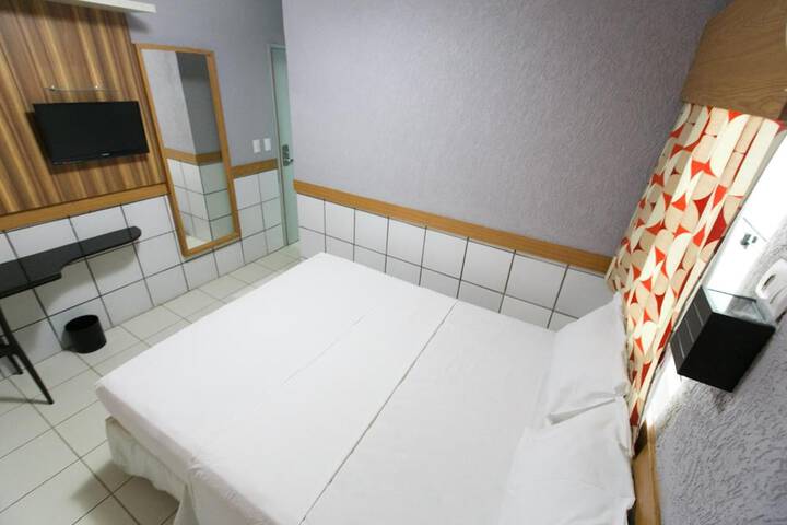 Room 25 of 52