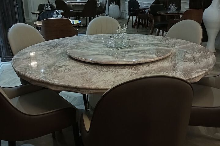 Dining 58 of 77