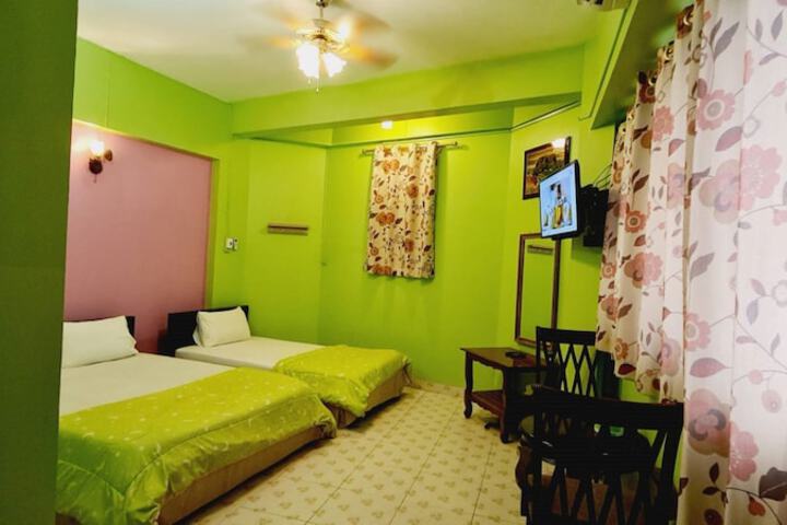 Room 35 of 59