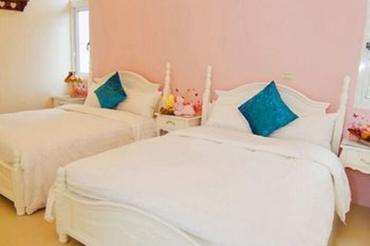 Room 18 of 24