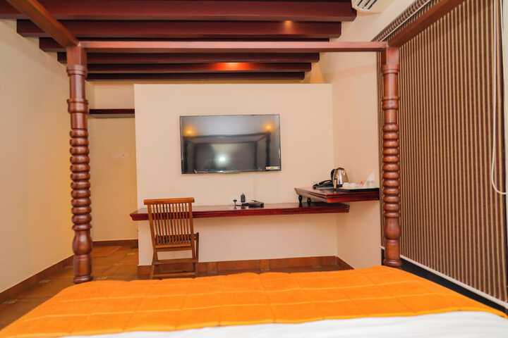 Room 52 of 138