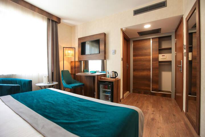 Room 40 of 106