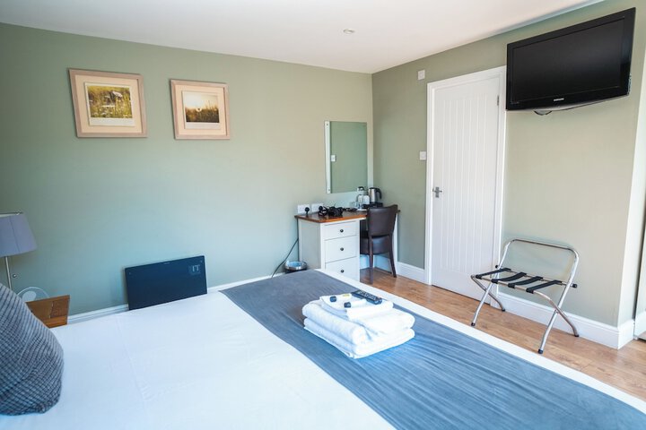 Room 12 of 64