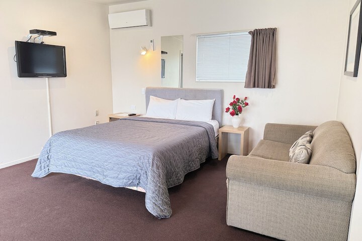 Room 7 of 52