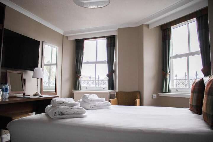 Room 16 of 39