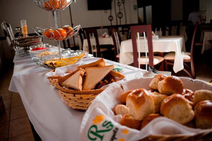 Dining 69 of 107