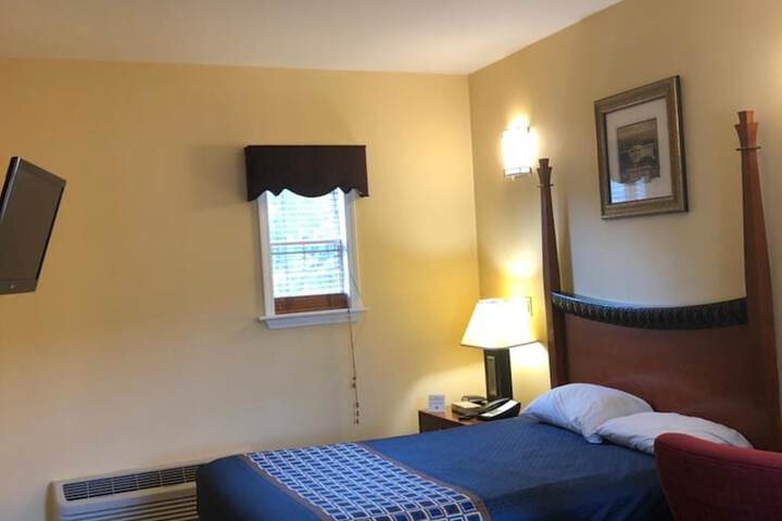 Room 15 of 43