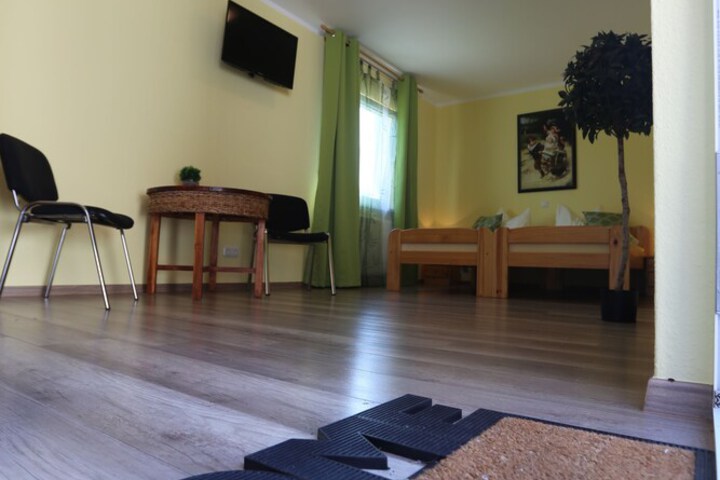 Room 29 of 40
