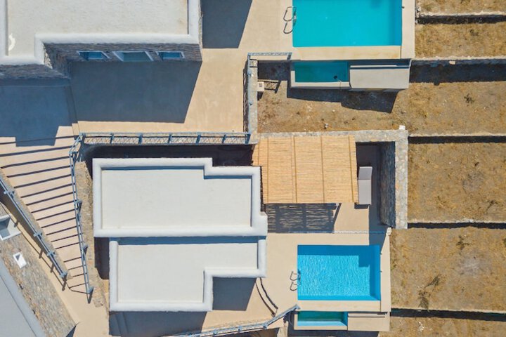 Pool 43 of 66