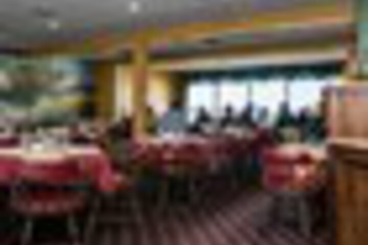 Dining 89 of 141