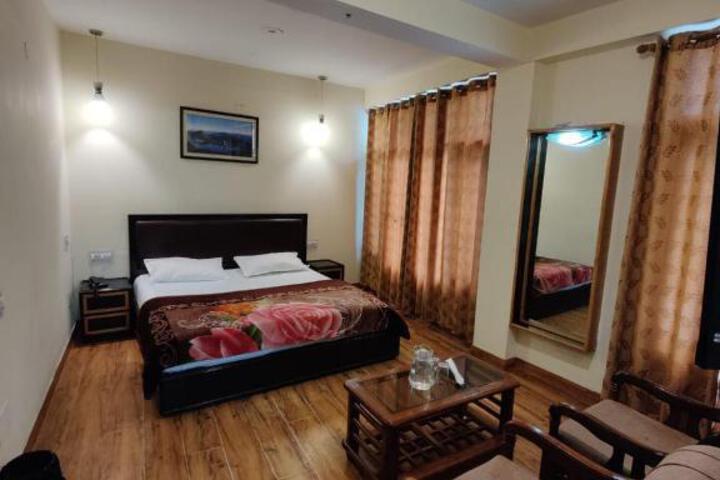 Room 5 of 5