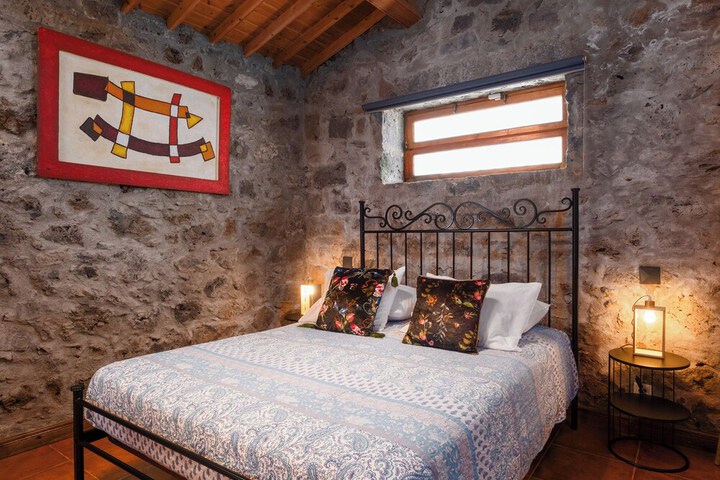 Room 28 of 120