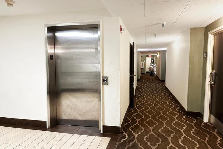 Hotel Interior 10 of 14