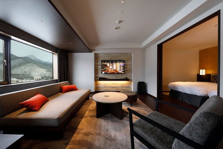 Room 26 of 76