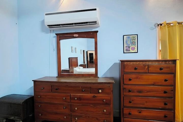 Room 10 of 181