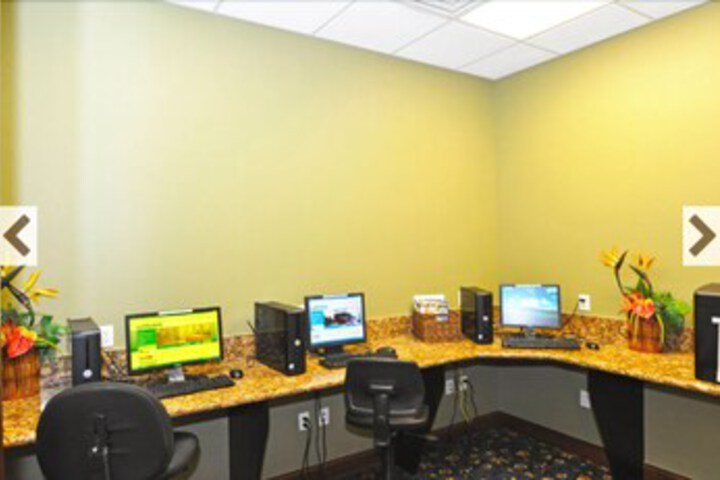 Business Center 2 of 24