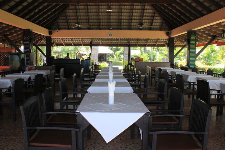 Dining 89 of 136